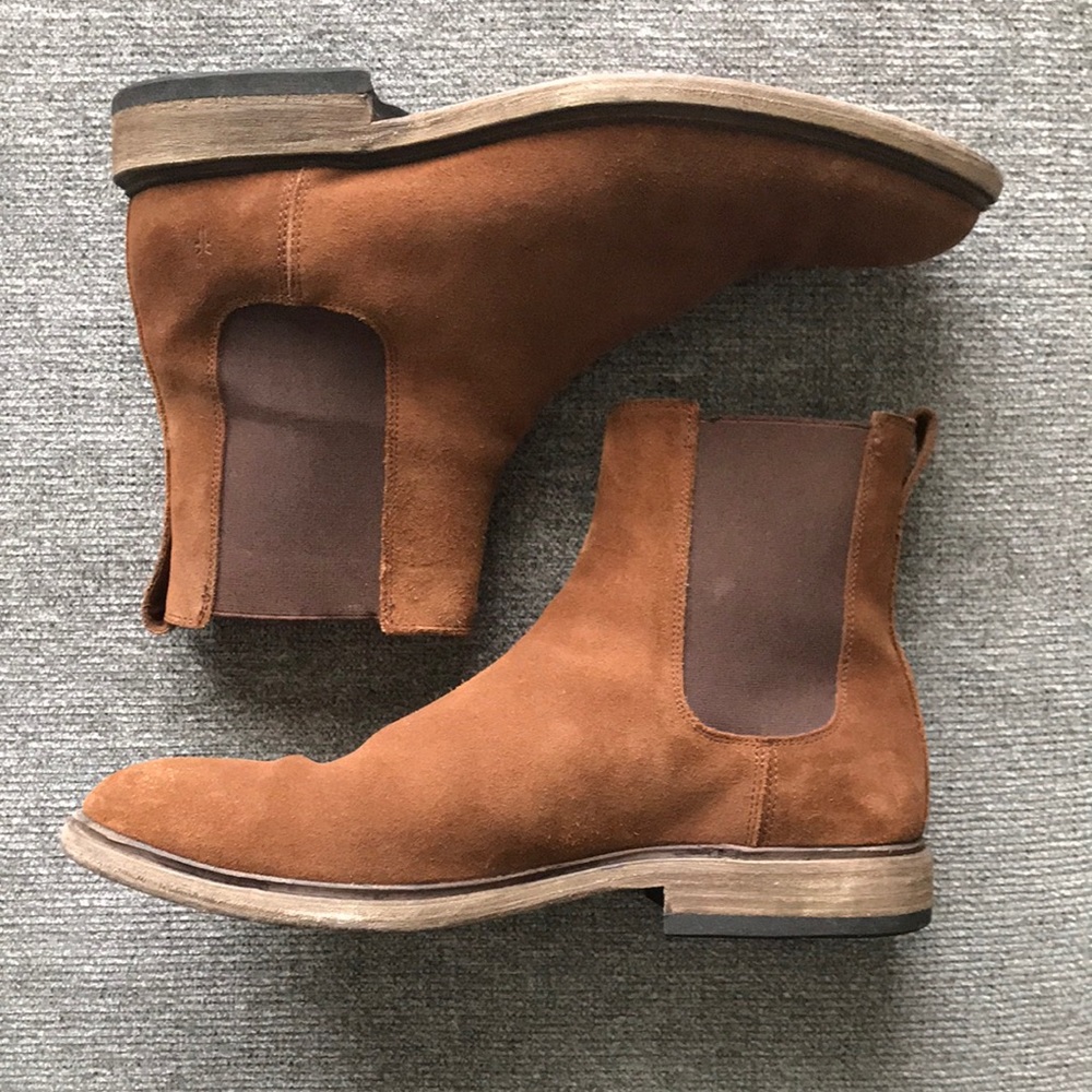 FRYE Chelsea Boots